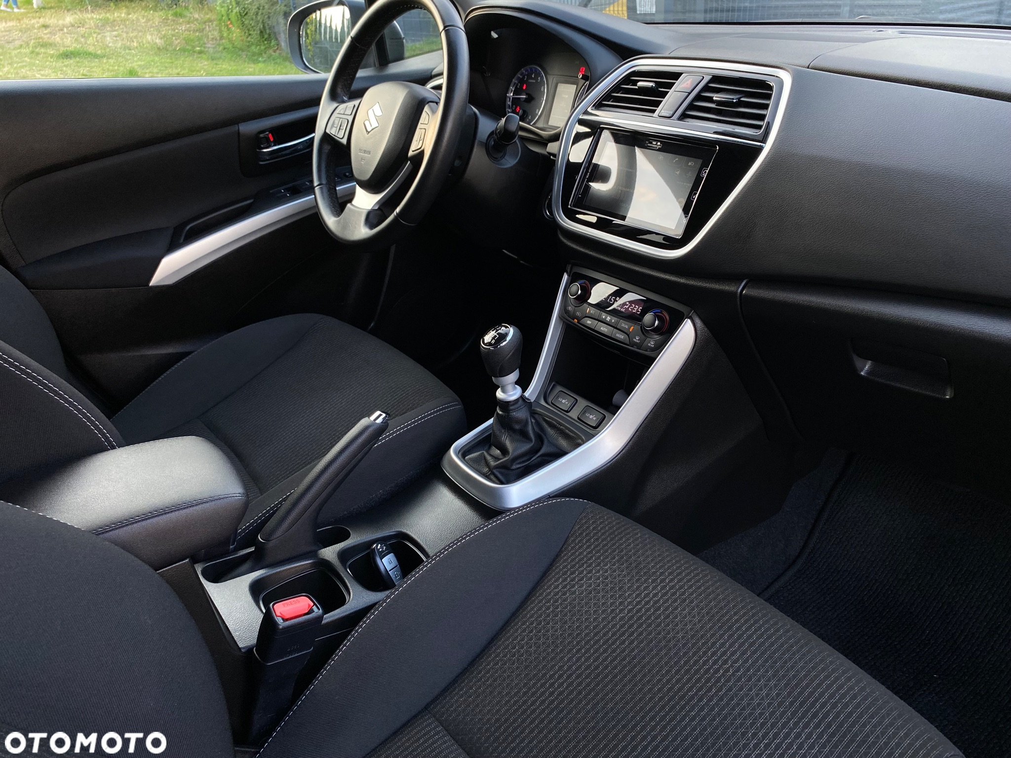 Suzuki SX4 S-Cross 1.4 T Premium - 30
