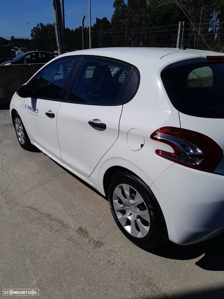 Peugeot 208 1.4 HDi - 6