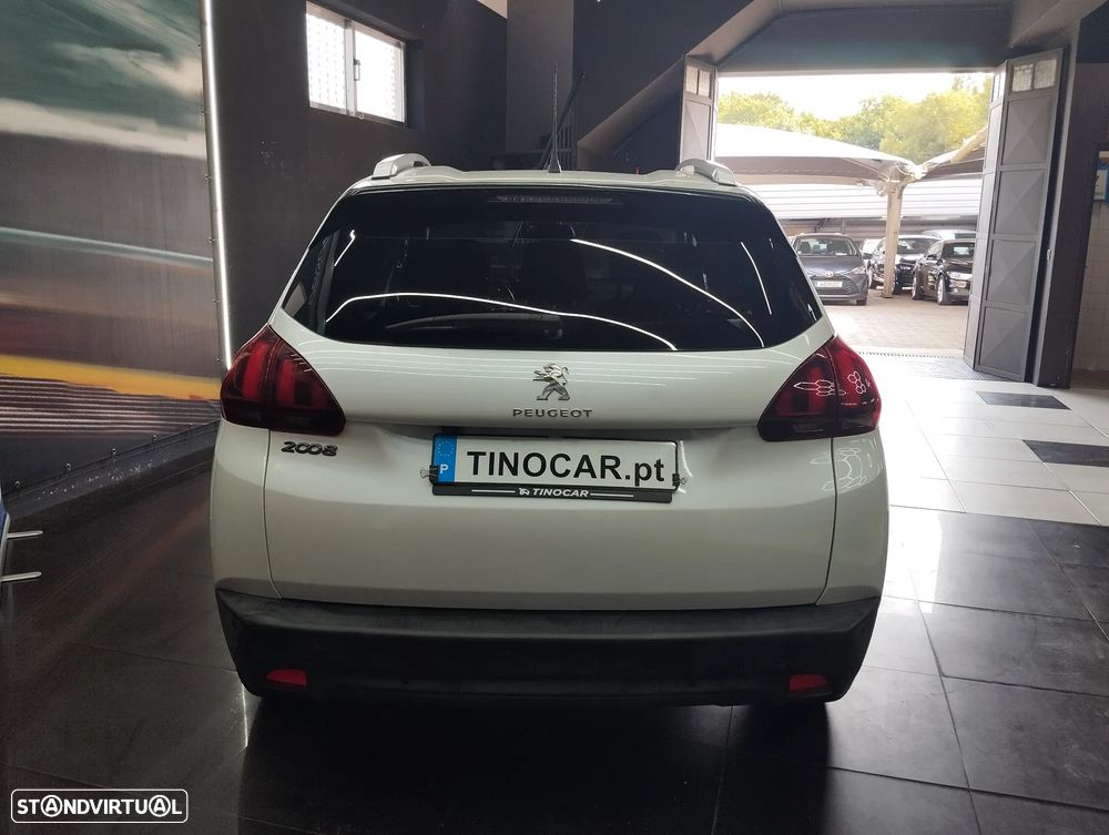 Peugeot 2008 1.2 PureTech Style - 6
