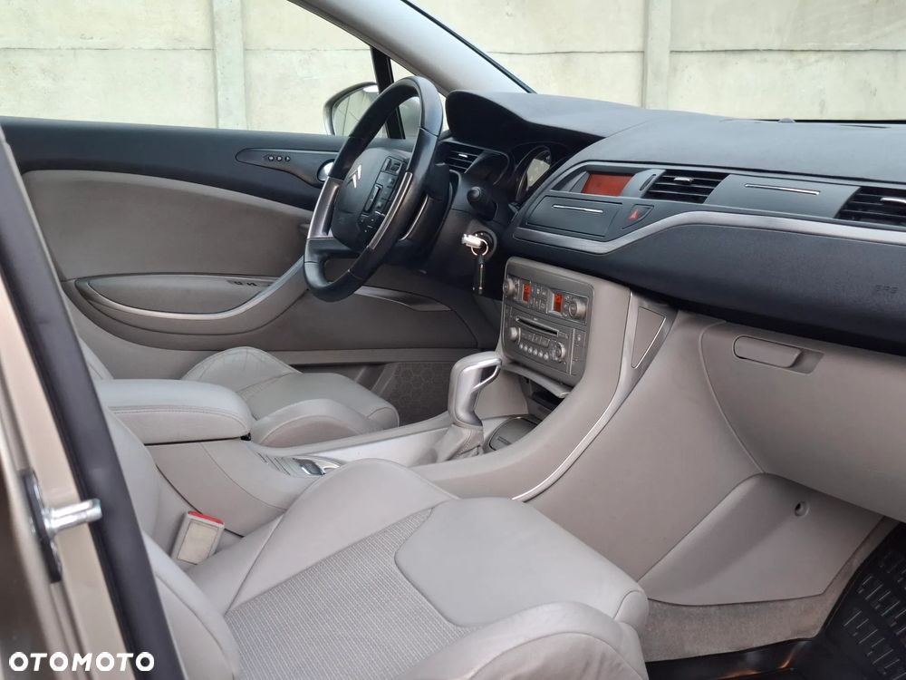 Citroën C5 2.0 HDi Exclusive - 16