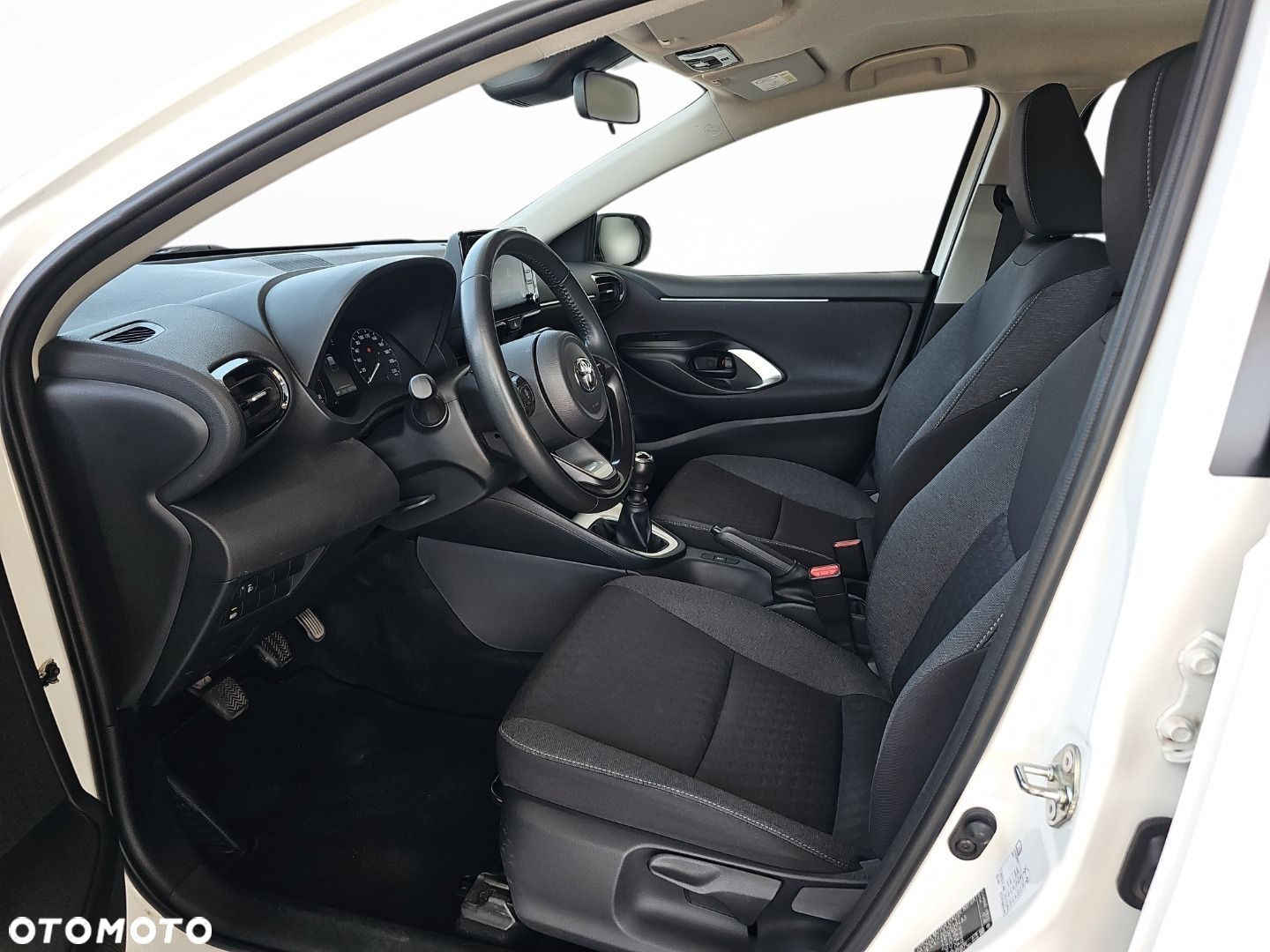 Toyota Yaris - 7