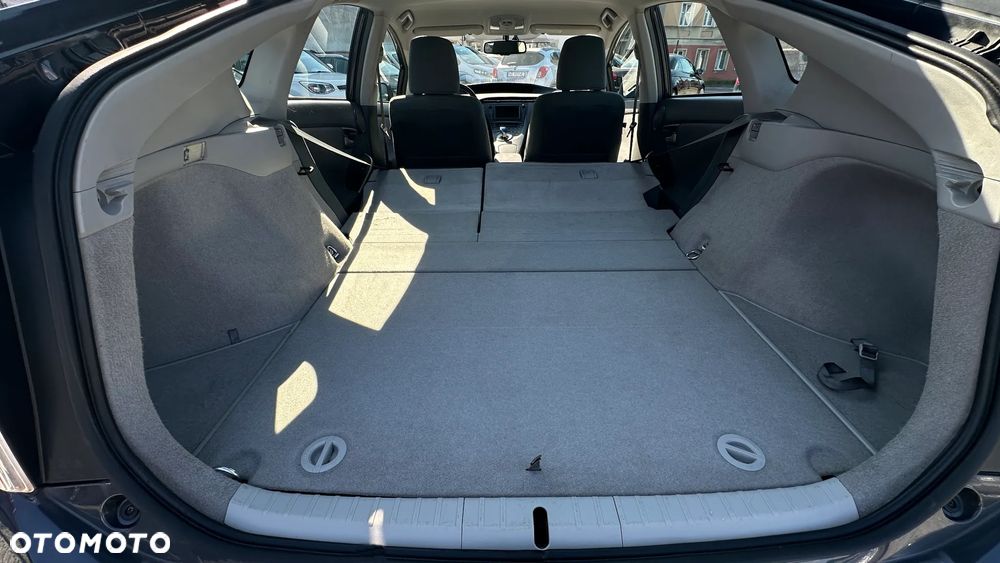 Toyota Prius - 17