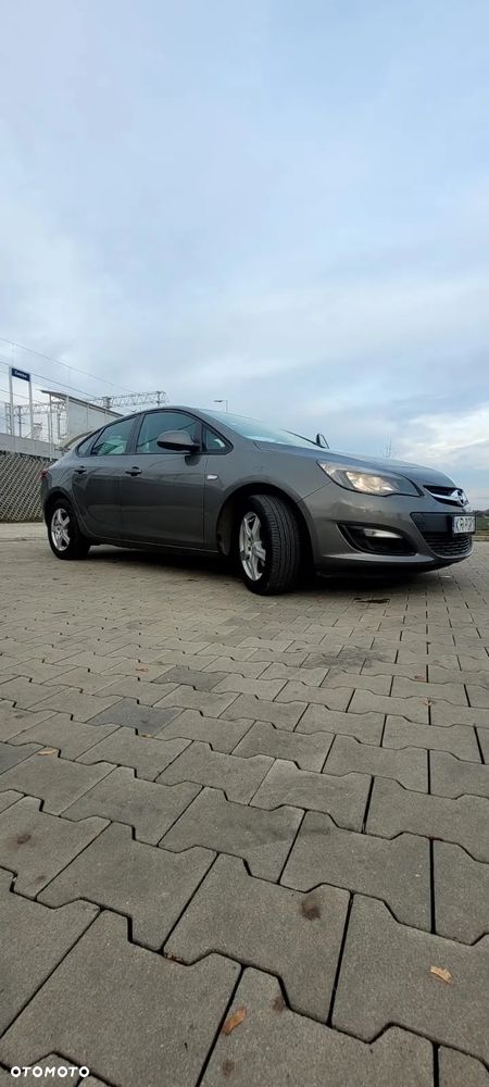 Opel Astra IV 1.6 Energy EU6 - 3