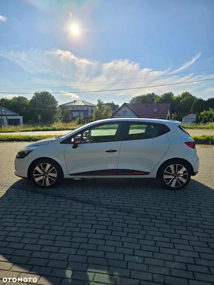 Renault Clio dCi 75 Stop & Start Expression - 22