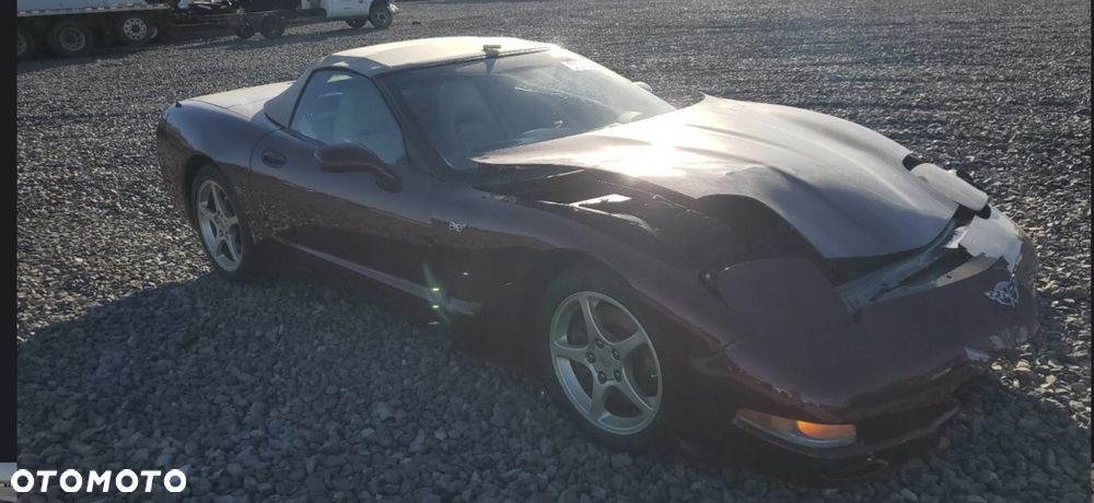 Chevrolet Corvette - 5