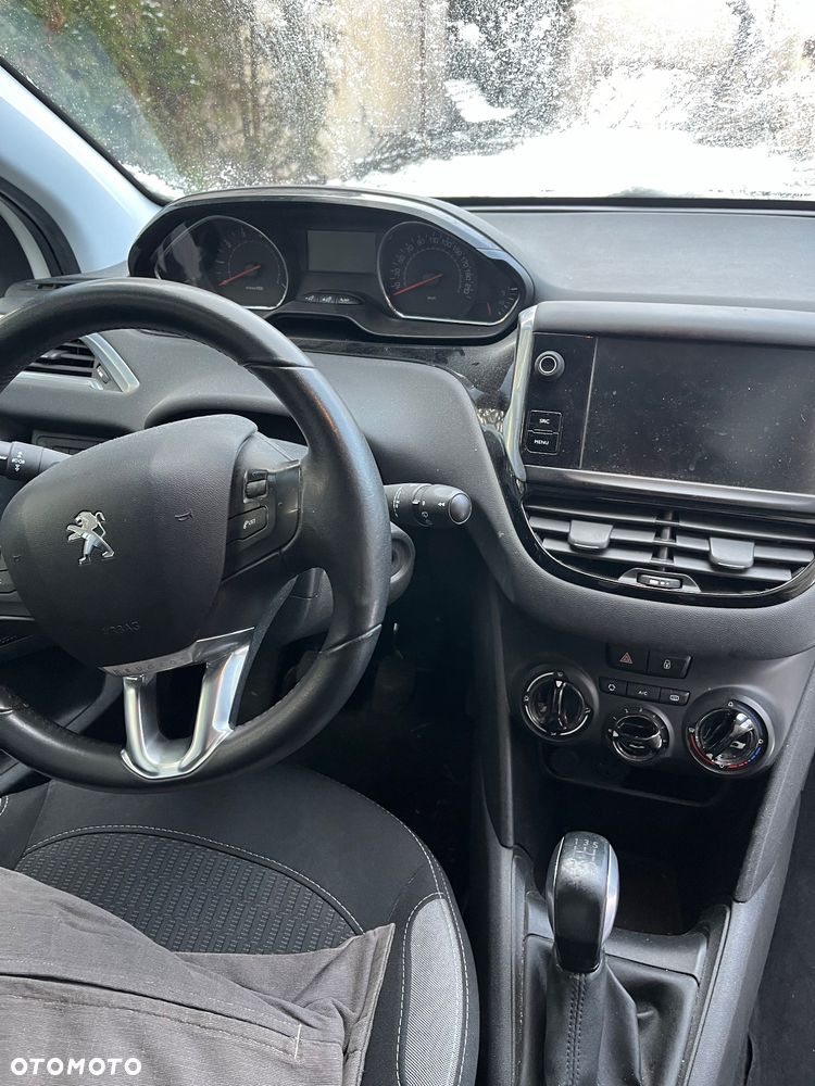 Peugeot 208 1.2 PureTech Active - 10