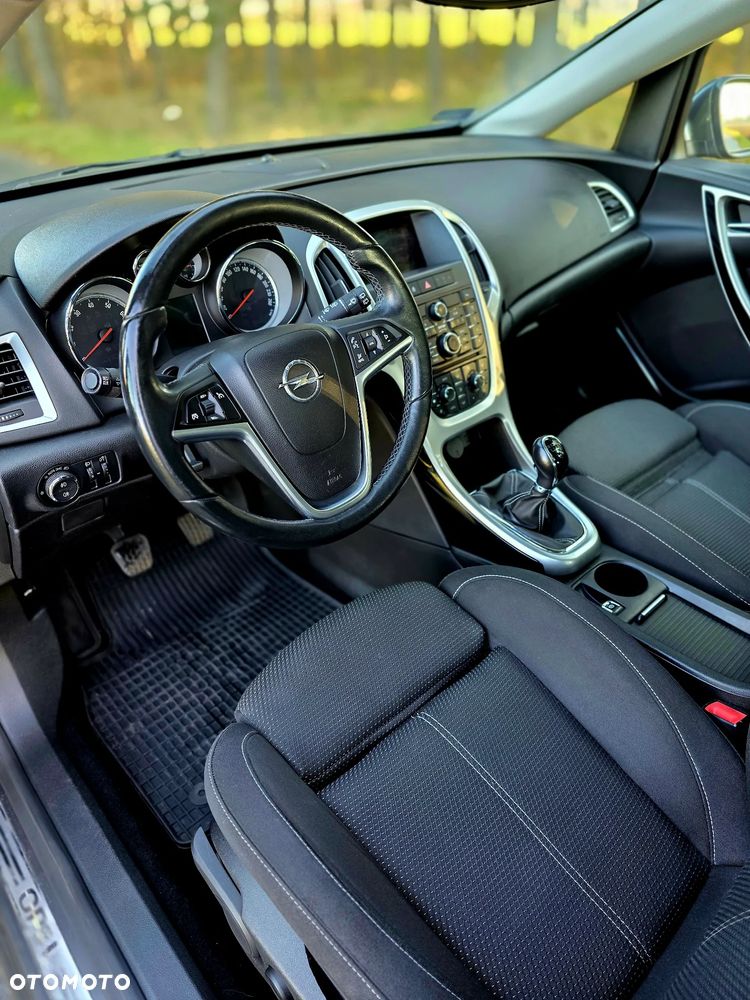 Opel Astra 1.4 T Cosmo - 18