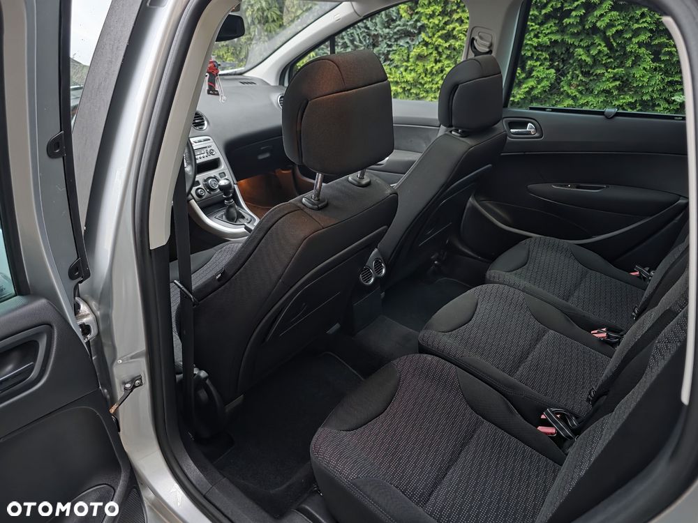 Peugeot 308 - 6