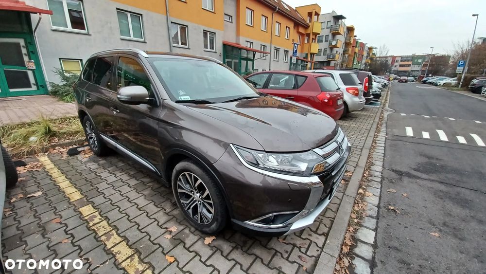 Mitsubishi Outlander 2.0 Intense + 4WD CVT - 6