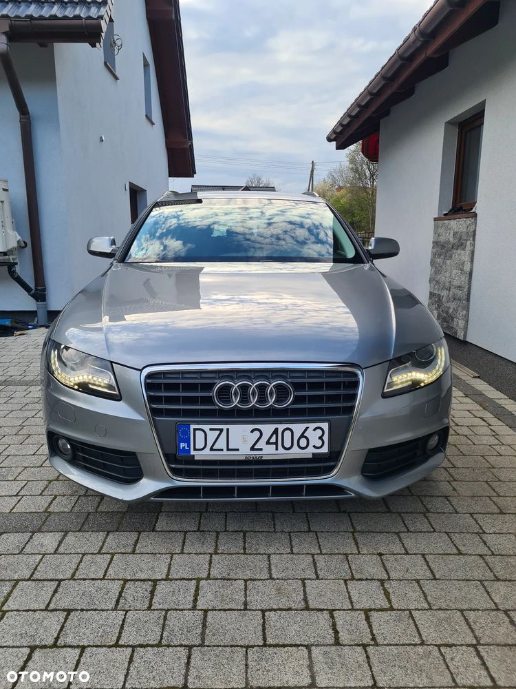 Audi A4 Avant 2.0 TDI DPF Attraction - 2