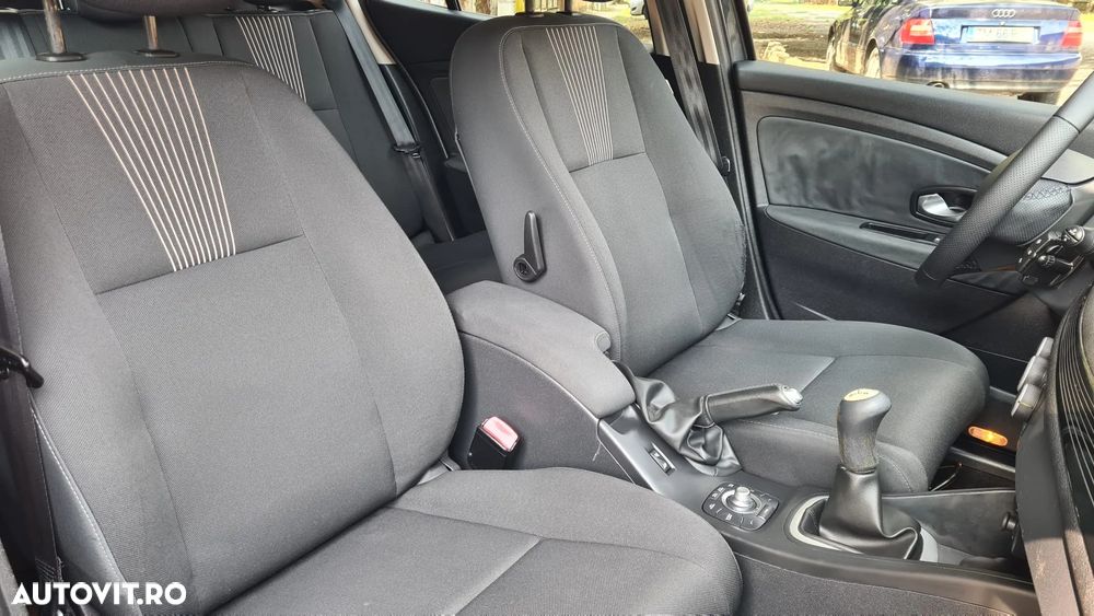 Renault Megane 1.5 dCi Authentique - 6