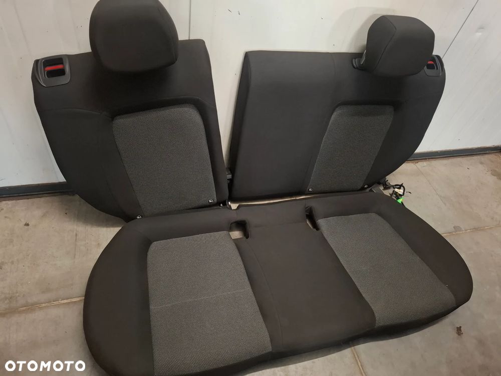 Fotele przód kanapa tył komplet Fiat Tipo II 2022 rok sedan lift uwaga brak poduszek - 4