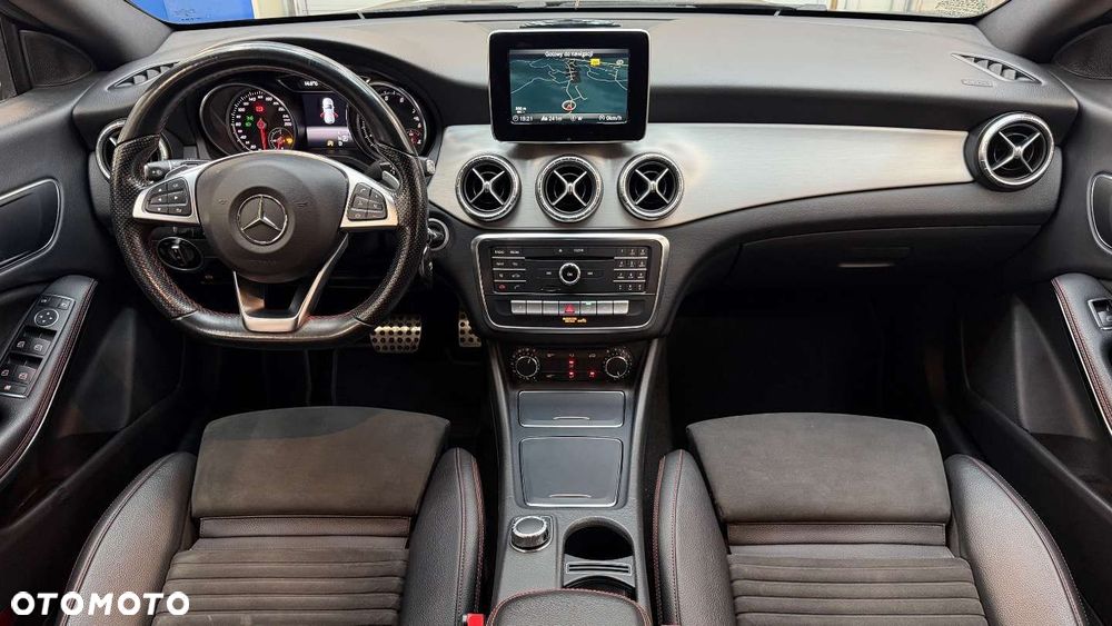 Mercedes-Benz CLA - 9