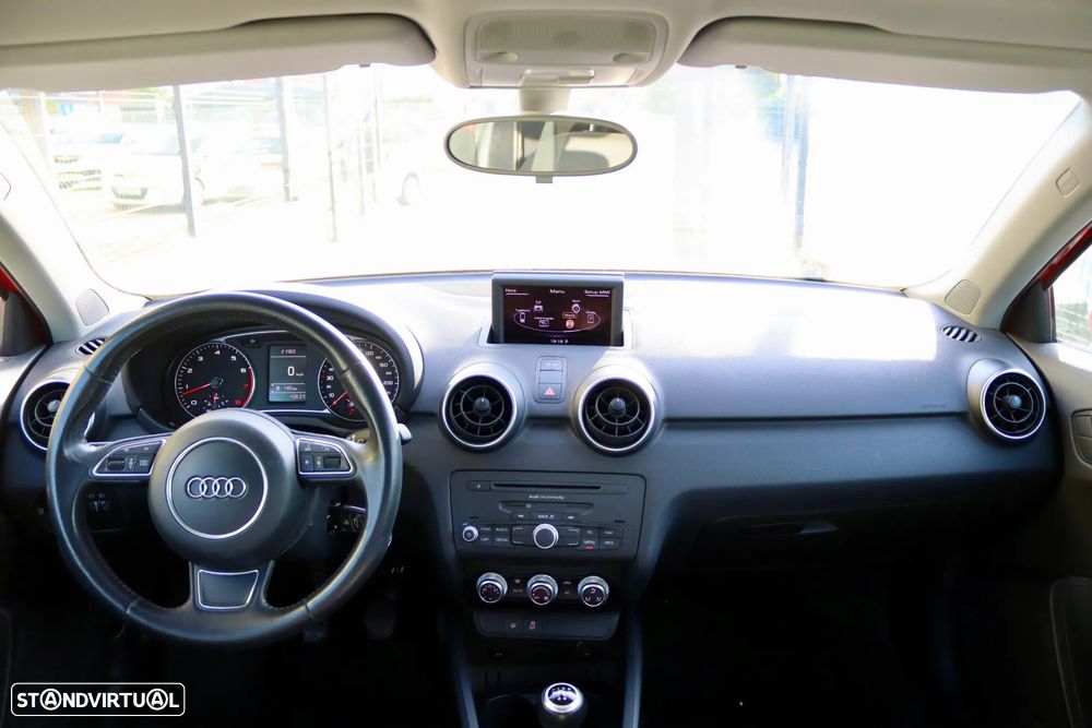 Audi A1 1.2 TFSi Attraction - 4