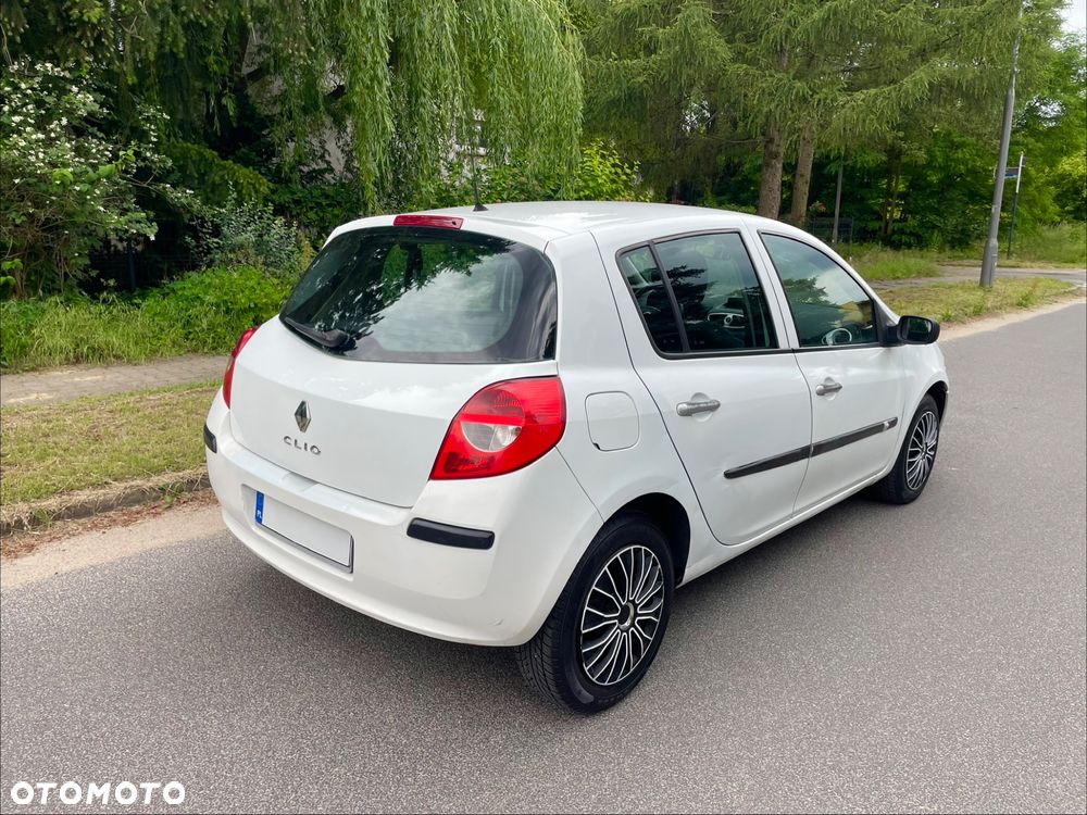 Renault Clio 1.5 dCi 70 Expression - 6