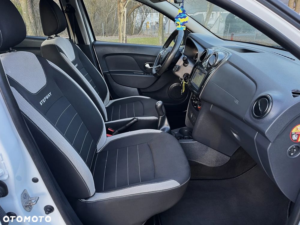 Dacia Sandero Stepway 0.9 TCe Laureate - 17