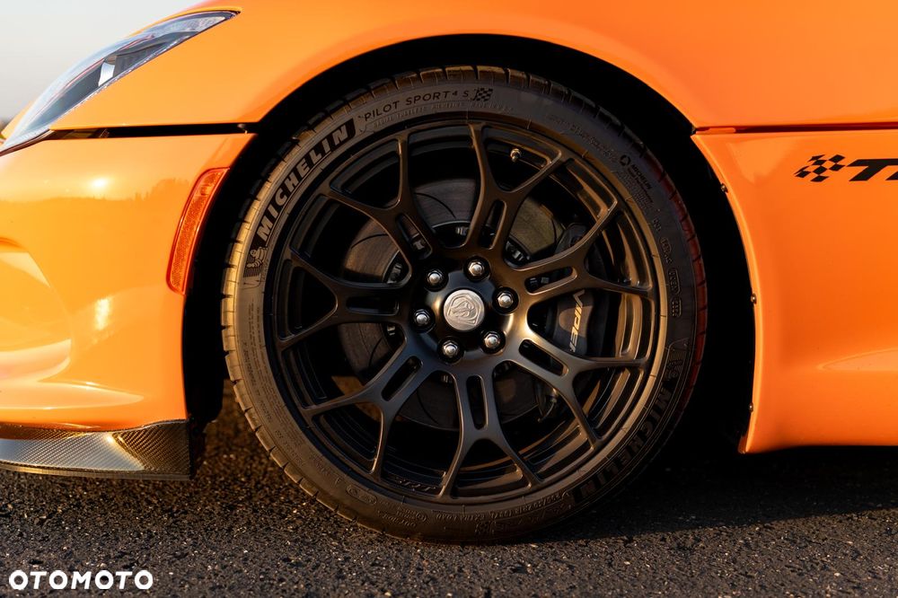 Dodge Viper - 21
