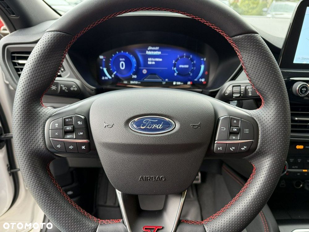 Ford Kuga - 16
