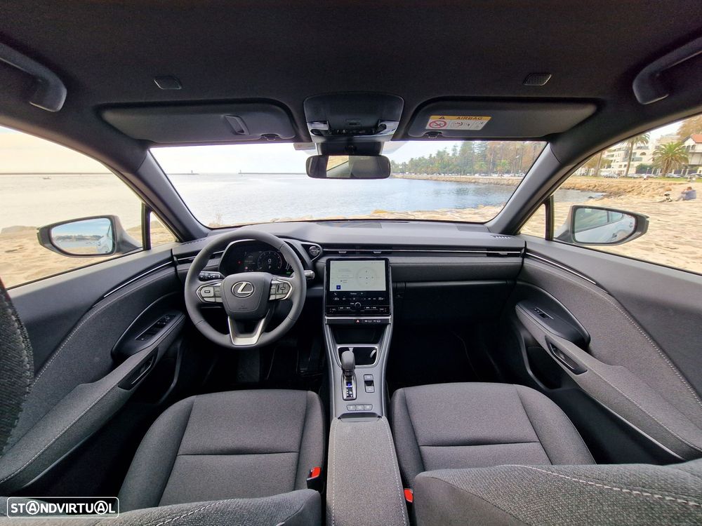 Lexus LBX Standard - 5