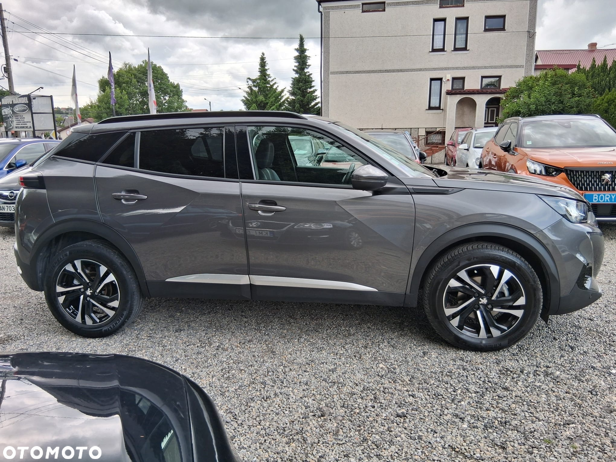 Peugeot 2008 PureTech 130 Allure S&S EAT8 - 11
