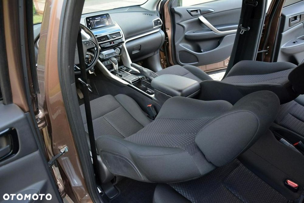 Mitsubishi Eclipse Cross - 23