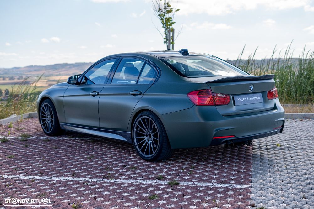 BMW 328 i Pack M - 13
