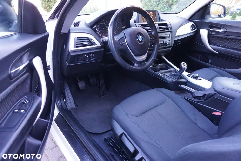 BMW Seria 1 114i Sport Line - 7