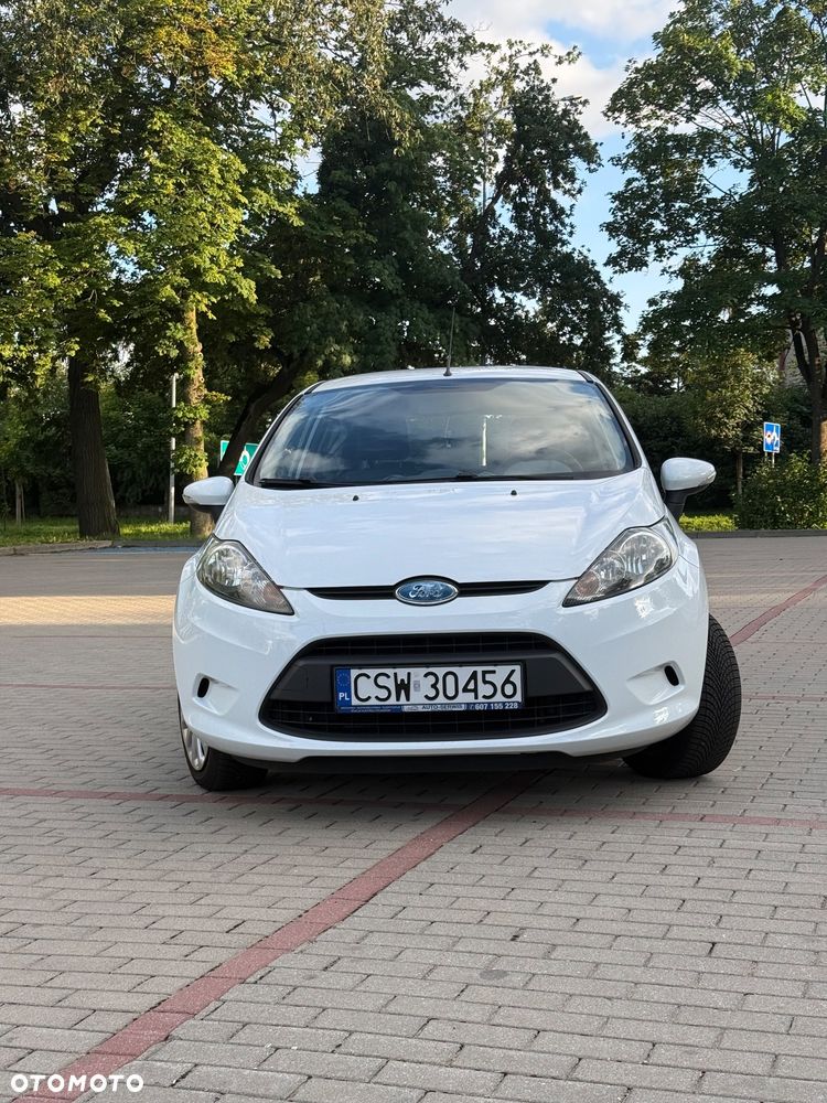 Ford Fiesta 1.25 Ambiente - 2
