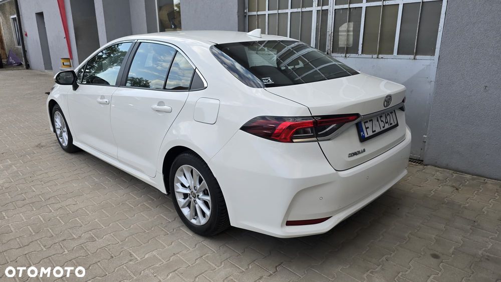 Toyota Corolla 1.5 Comfort - 23