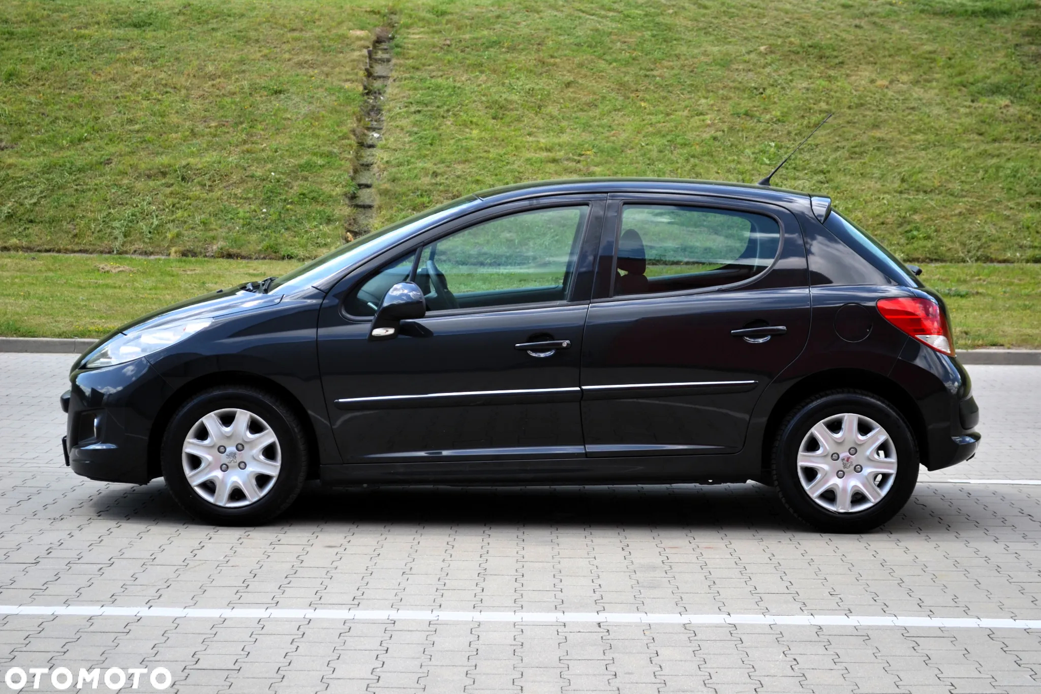 Peugeot 207 1.4 Sportium - 25