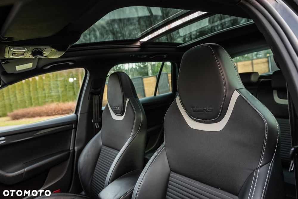 Skoda Octavia 2.0 TDI DSG RS - 6