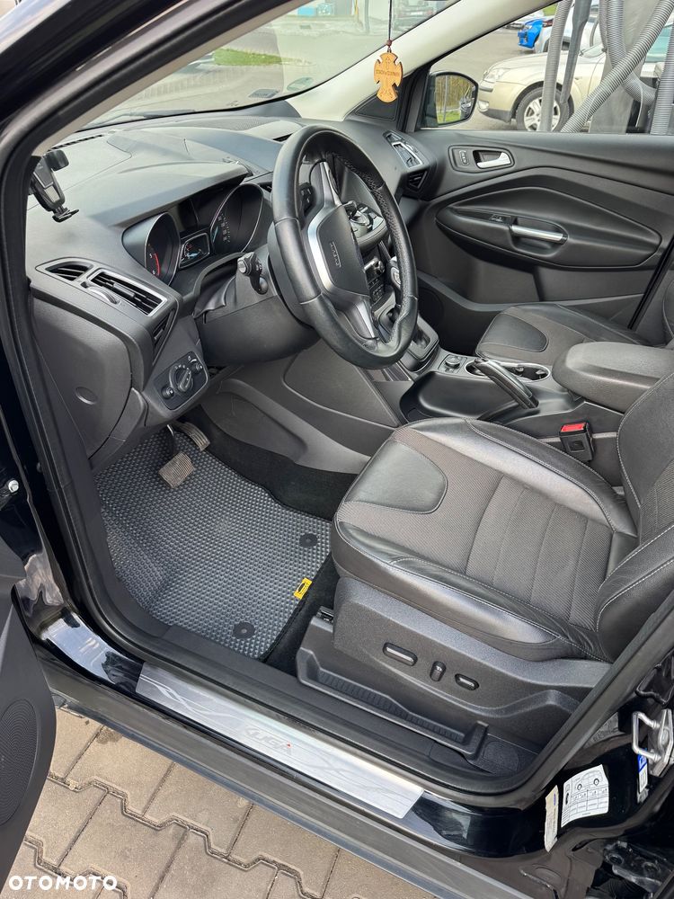 Ford Kuga 2.0 TDCi 4x4 Titanium - 12