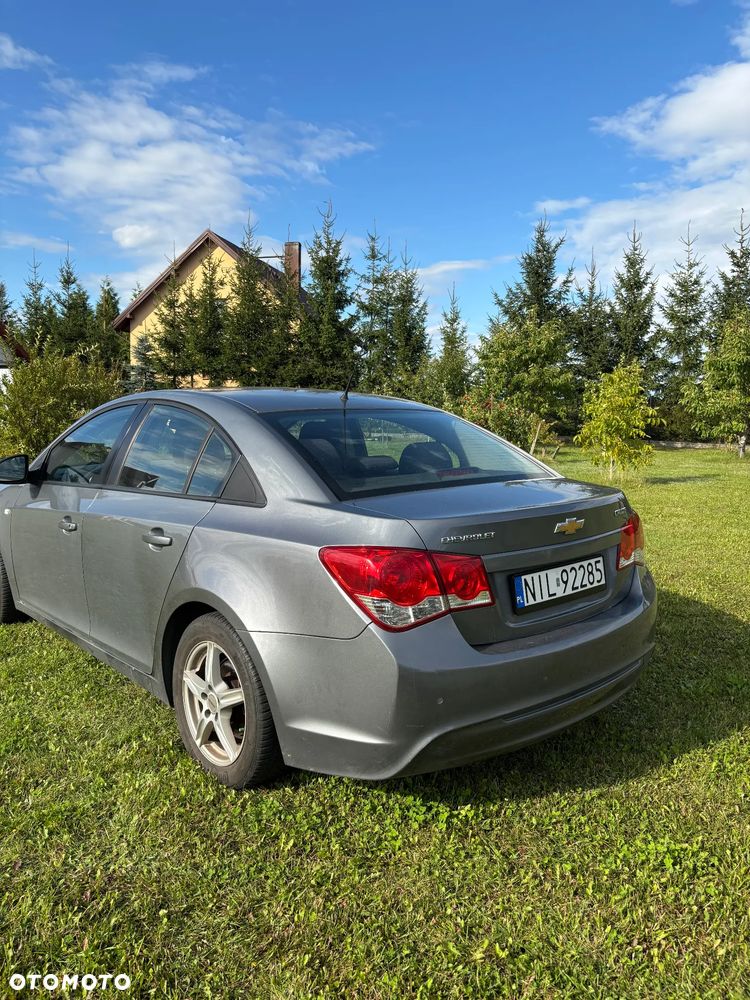 Chevrolet Cruze - 3