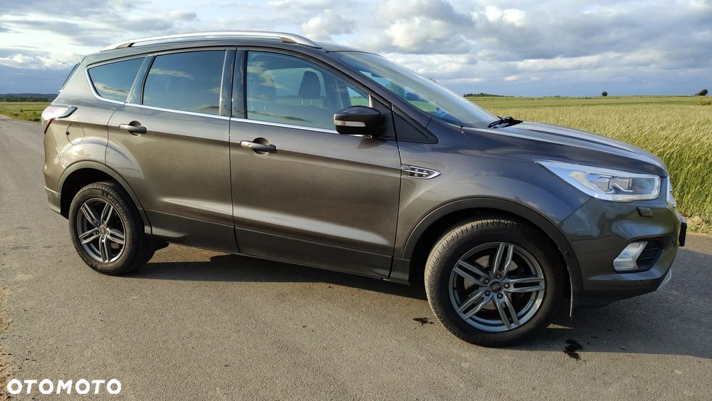 Ford Kuga - 9