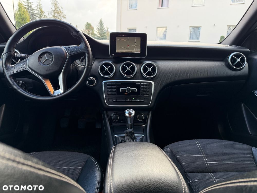Mercedes-Benz Klasa A 180 (BlueEFFICIENCY) - 30