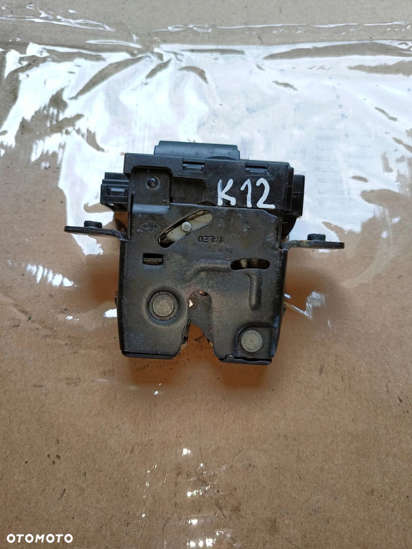Micra K12 zamek klapy tył Nissan