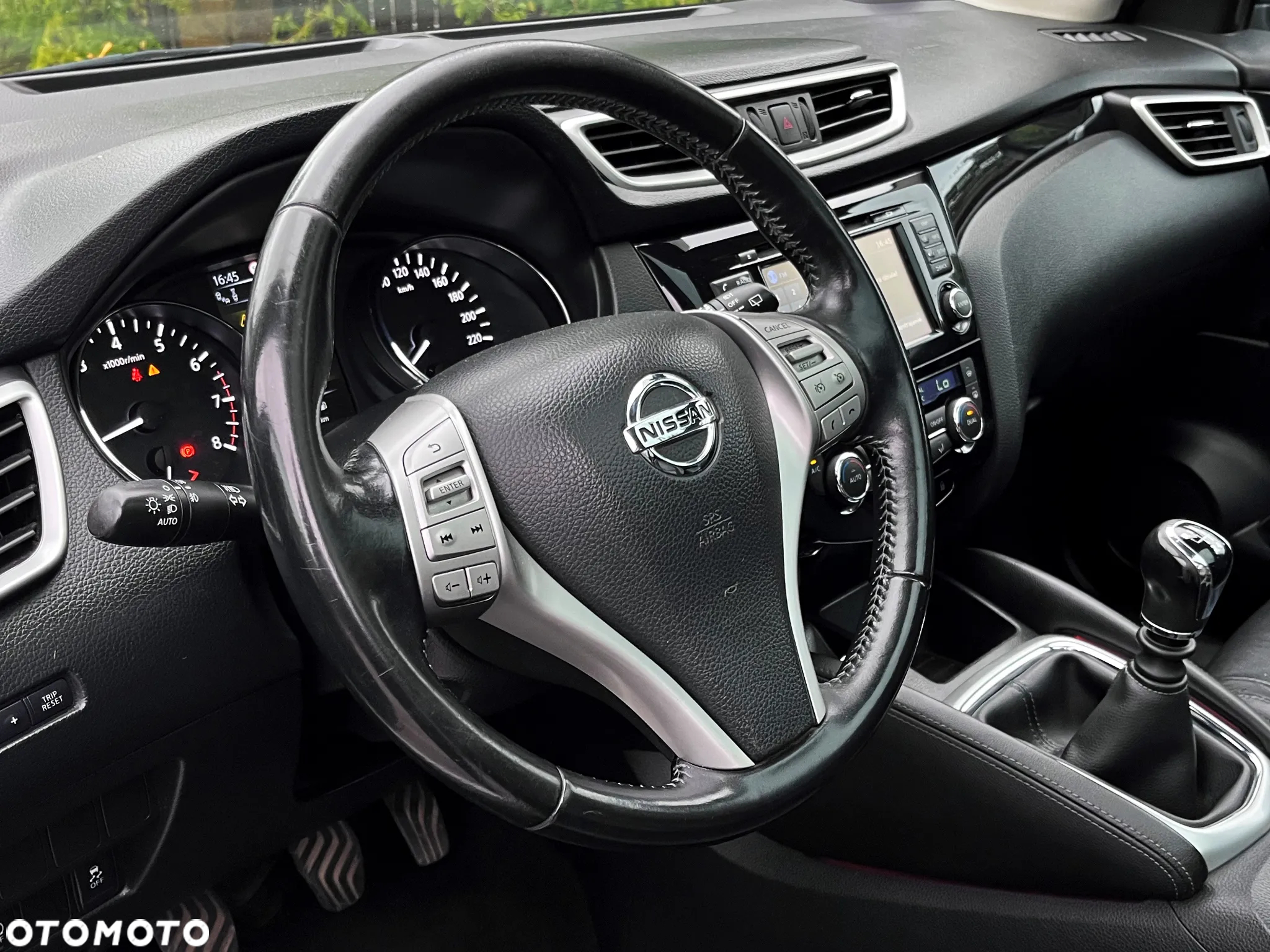 Nissan Qashqai 1.6 DIG-T TEKNA+ - 11