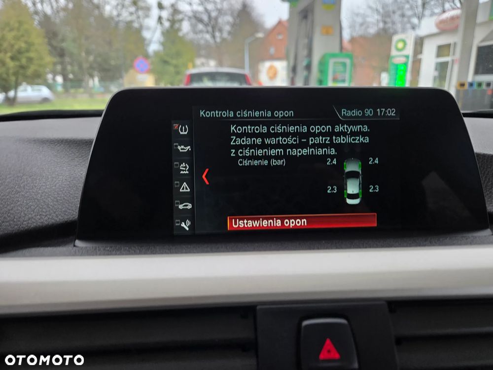 BMW Seria 3 318d Sport Line Shadow - 13