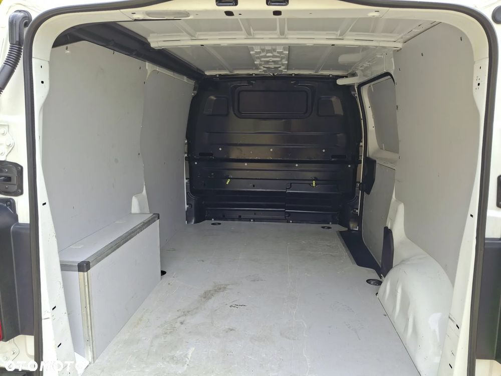 Opel VIVARO - 14