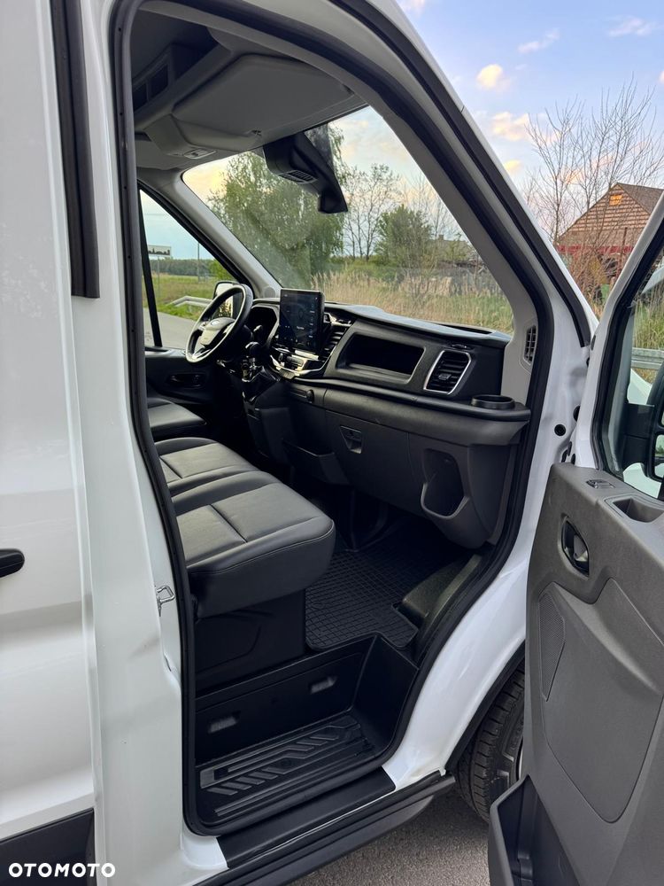 Ford Transit - 25