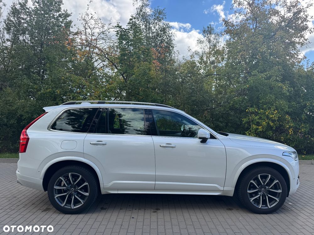 Volvo XC 90 D5 AWD Geartronic Momentum - 4