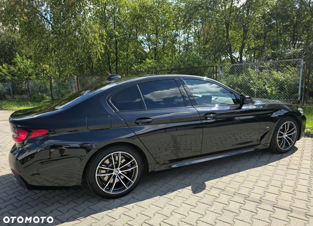 BMW Seria 5 520d M Sport Edition - 17