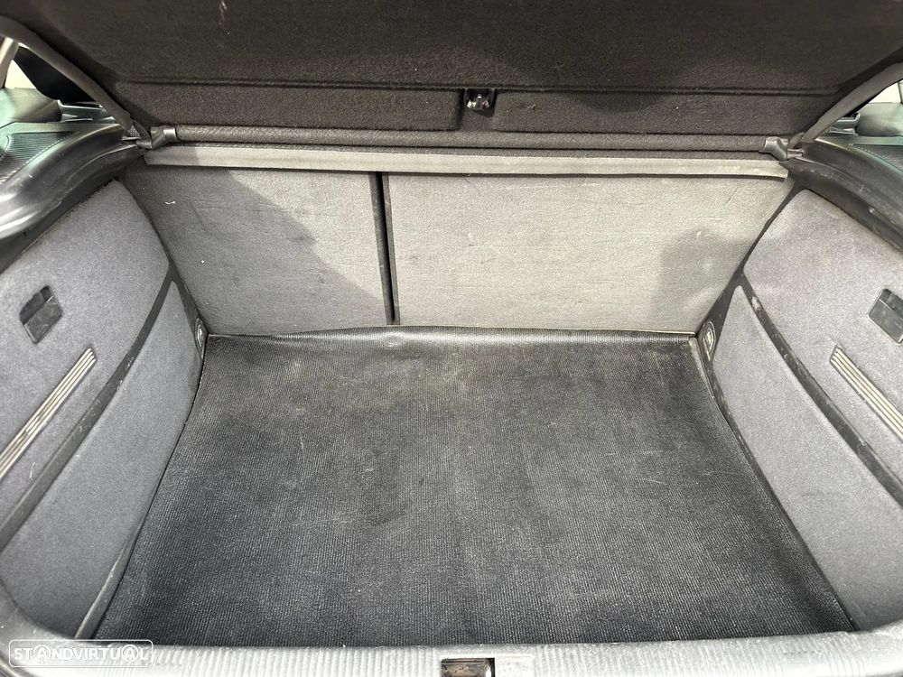 Audi A3 1.9 TDI Ambiente - 11