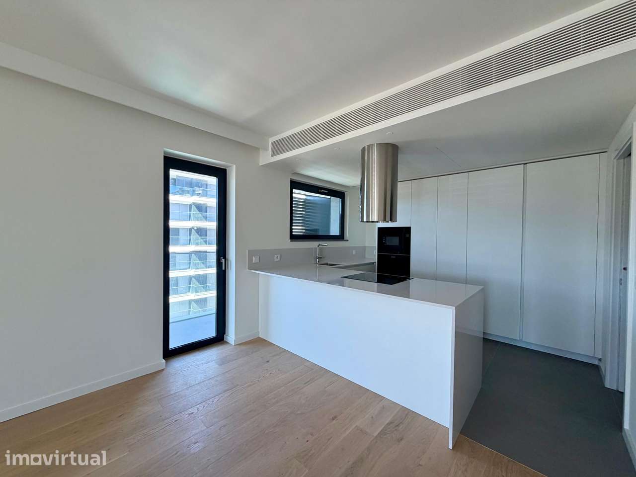 Apartamento T4 condomínio c/ piscina – Av. Novas - Grande imagem: 3/12