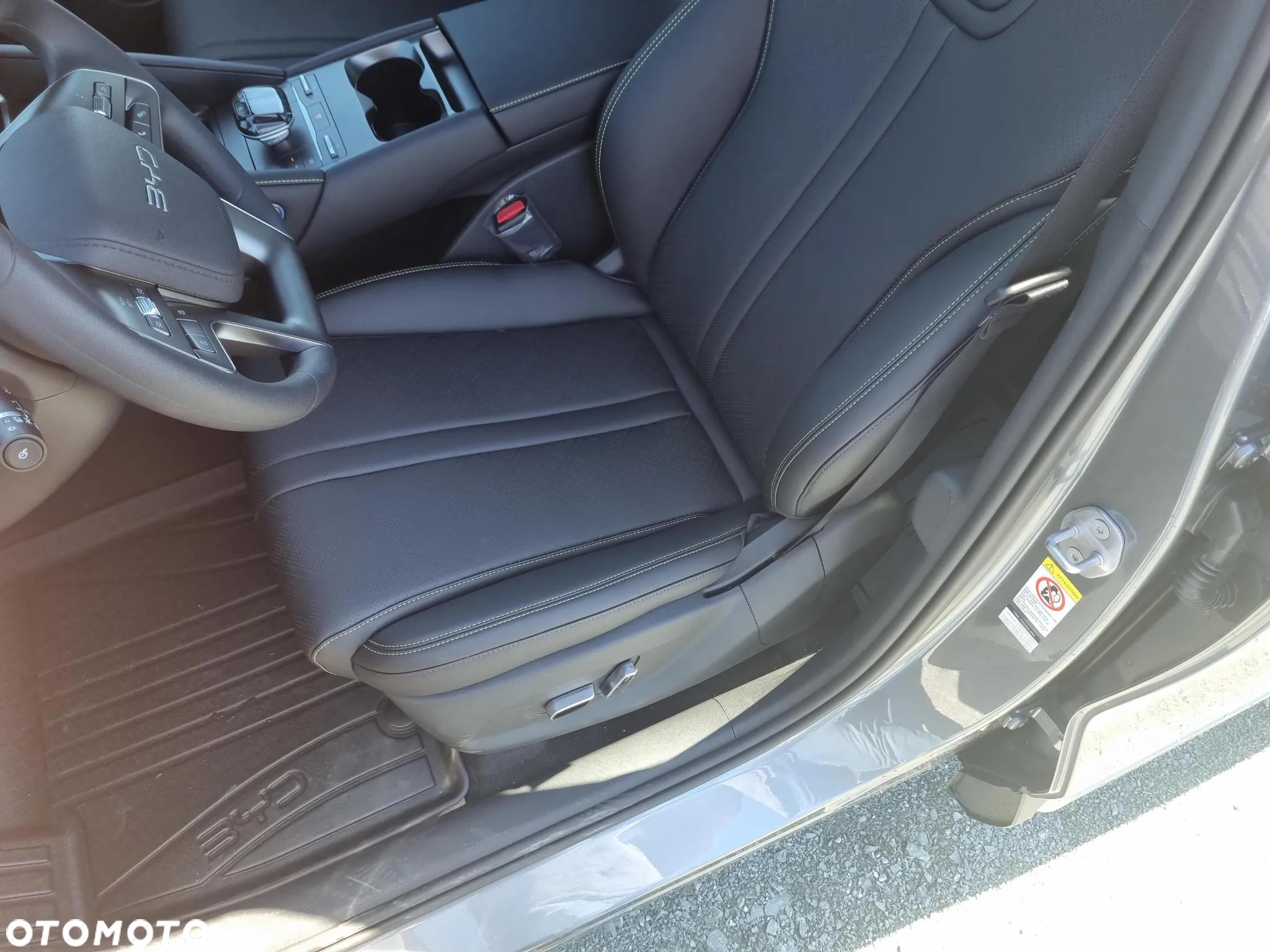 BYD Atto 2 45kWh Active - 23