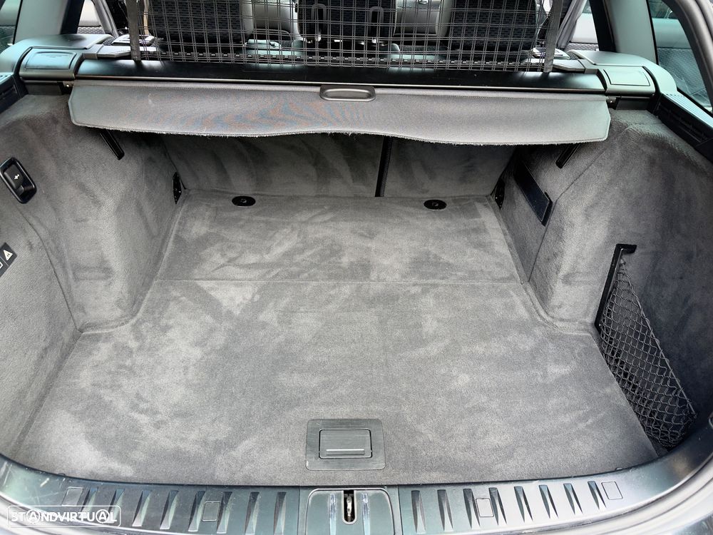 BMW 320 d Navigation Sport - 35