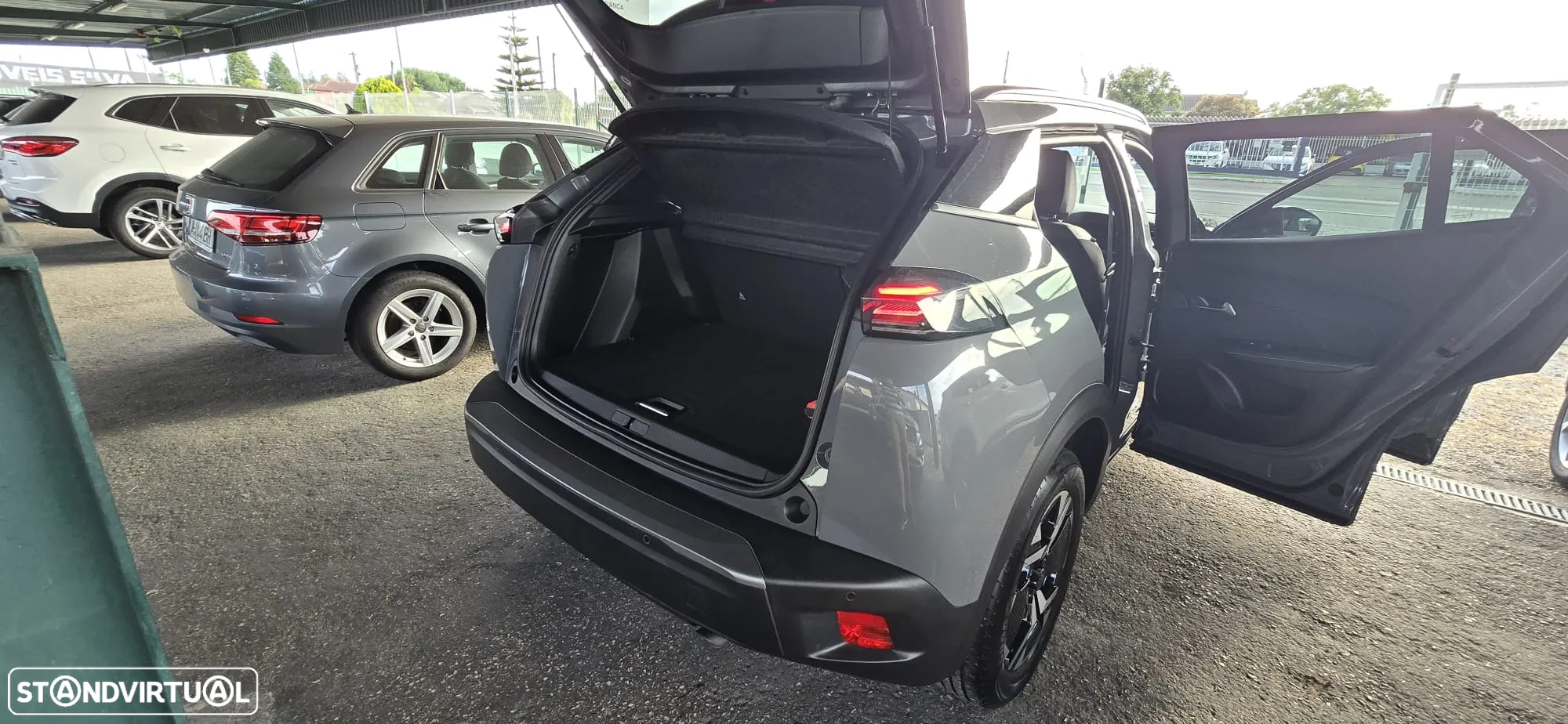 Peugeot 2008 PureTech 100 Allure - 31