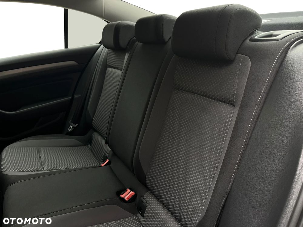 Volkswagen Passat 2.0 TDI EVO Essence - 25