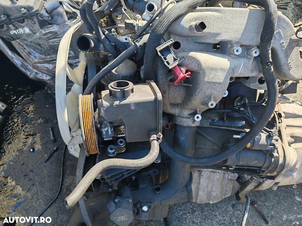 Motor de mercedes-benz sprinter cu pompa de inalta + set de injectoare motor 2.2 cod motor 646985 - 1