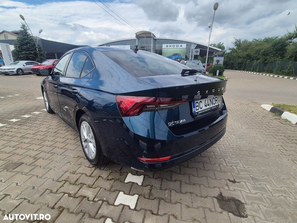 SKODA Octavia 2022 — imagine 4